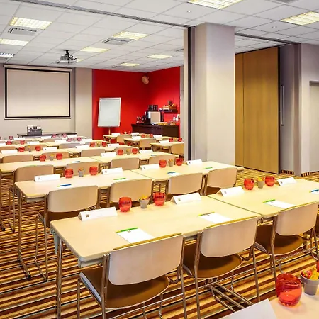 Ibis Centre Hotel 3*